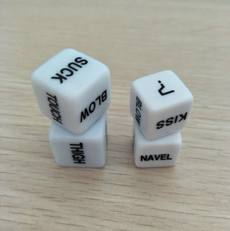 

Foreign Trade Fast-selling Explosive Funds, Sieve, English Dice, a pair of adult toys with six white colors