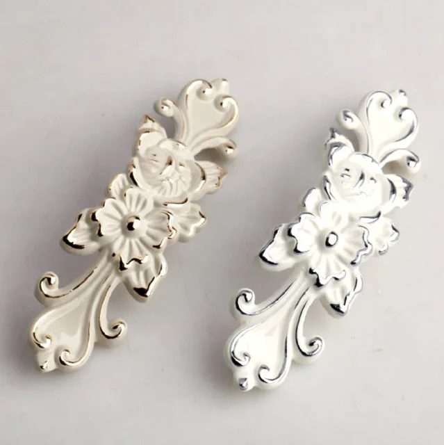 Estilo europeo de Marfil blanco Gabinete Armario Manijas Perillas