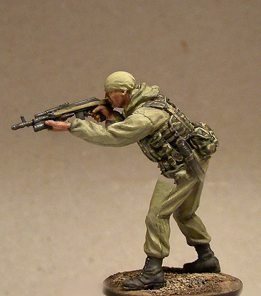 

Scale Models 1/ 35 Officer of special troops of Russia soldier figure Historical Resin Model