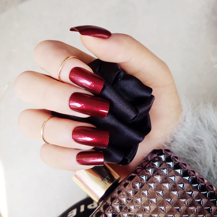 

Specular Reflection Vampire Wine Red False Nails 24pcs Square Long Solid Nail Tips with Glue Sticker valse nagels wijn rood