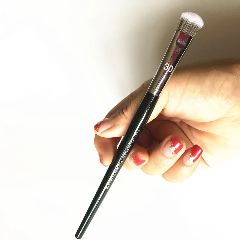 

1pcs Wooden handle Magic wand Cosmetic brush Eyeshadow Shadow Brush Foundation Blending Make Up Brushes