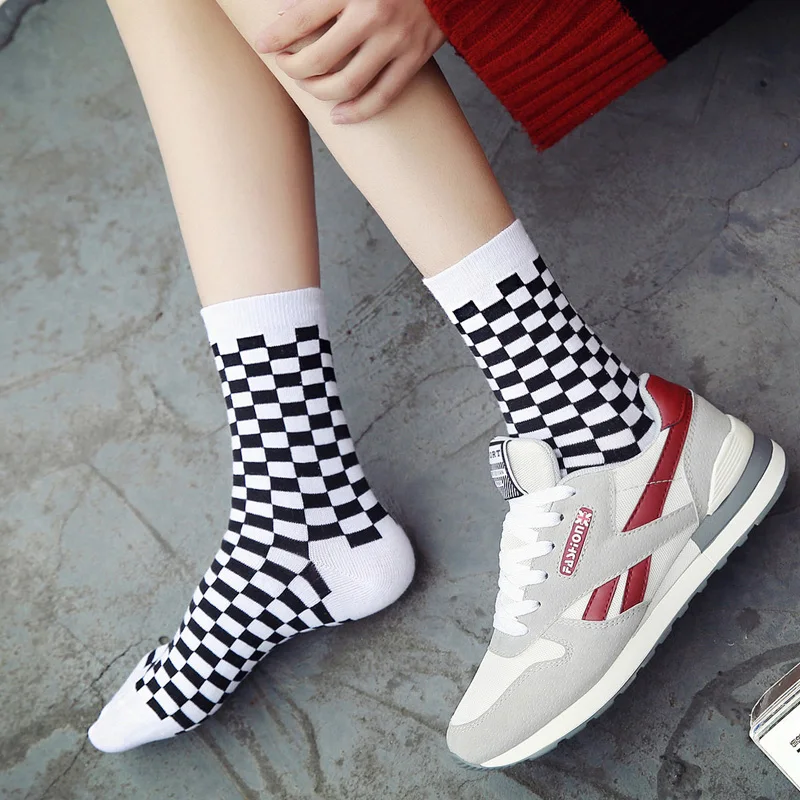 Korea Funky Checkerboard Harajuku Trend Spring Socks Unisex Geometric Checkered Socks Men Hip Hop Cotton Streetwear Novelty Sock