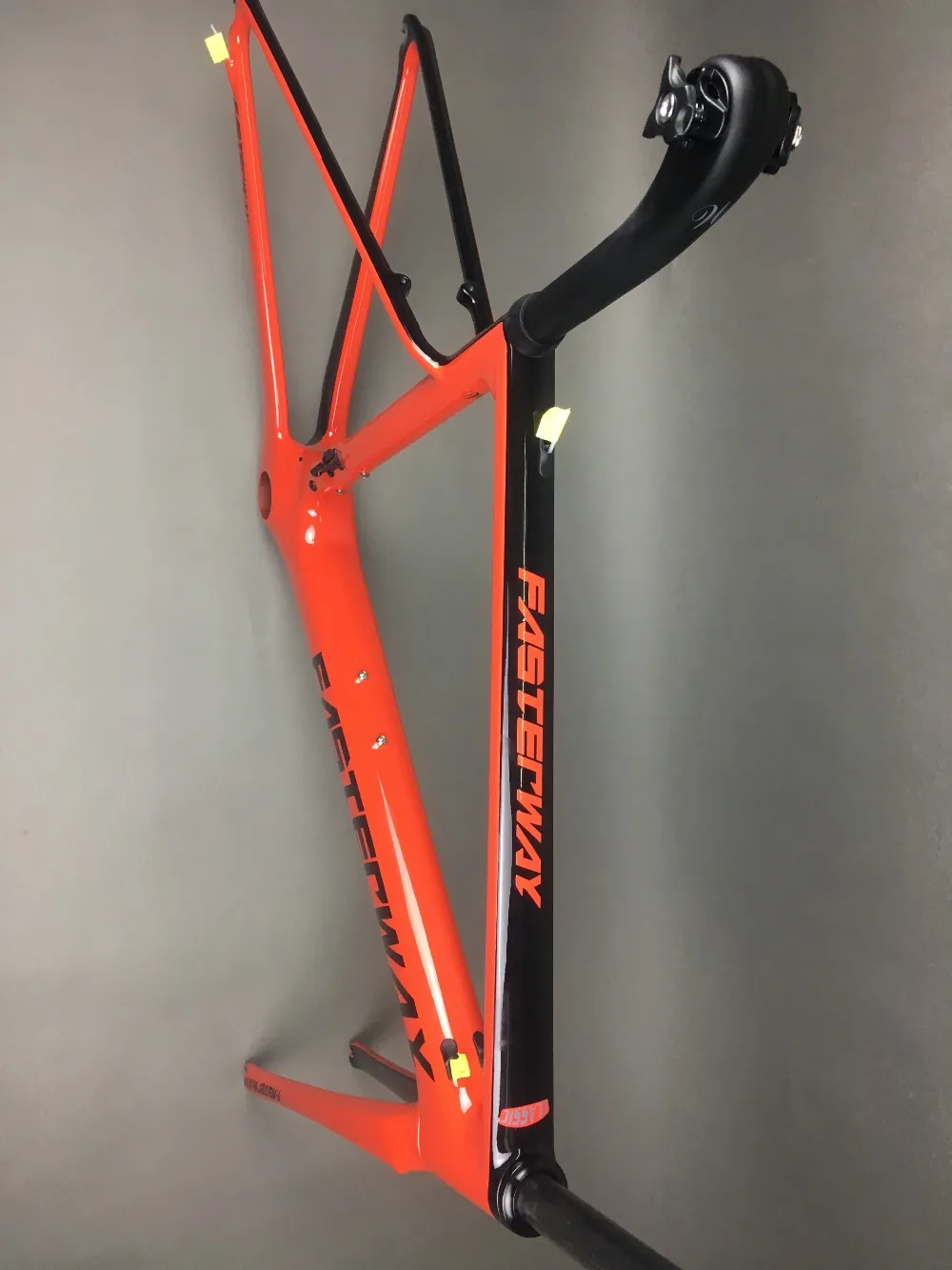 Sale light blue 2018 TAIWAN FASTERWAY classic carbon road frameset UD weaves carbon bike frame:Frameset+Seatpost+Fork+Clamp+Headset 148