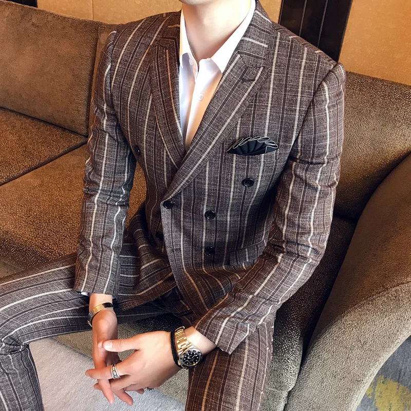 British style men's suit two-piece suit (blazer + pants) fashion vertical stripes slim double-breasted high-end men's suits 2019 British style men's suit two-piece suit (blazer + pants) fashion vertical stripes slim double-breasted high-end men's suits 2019
