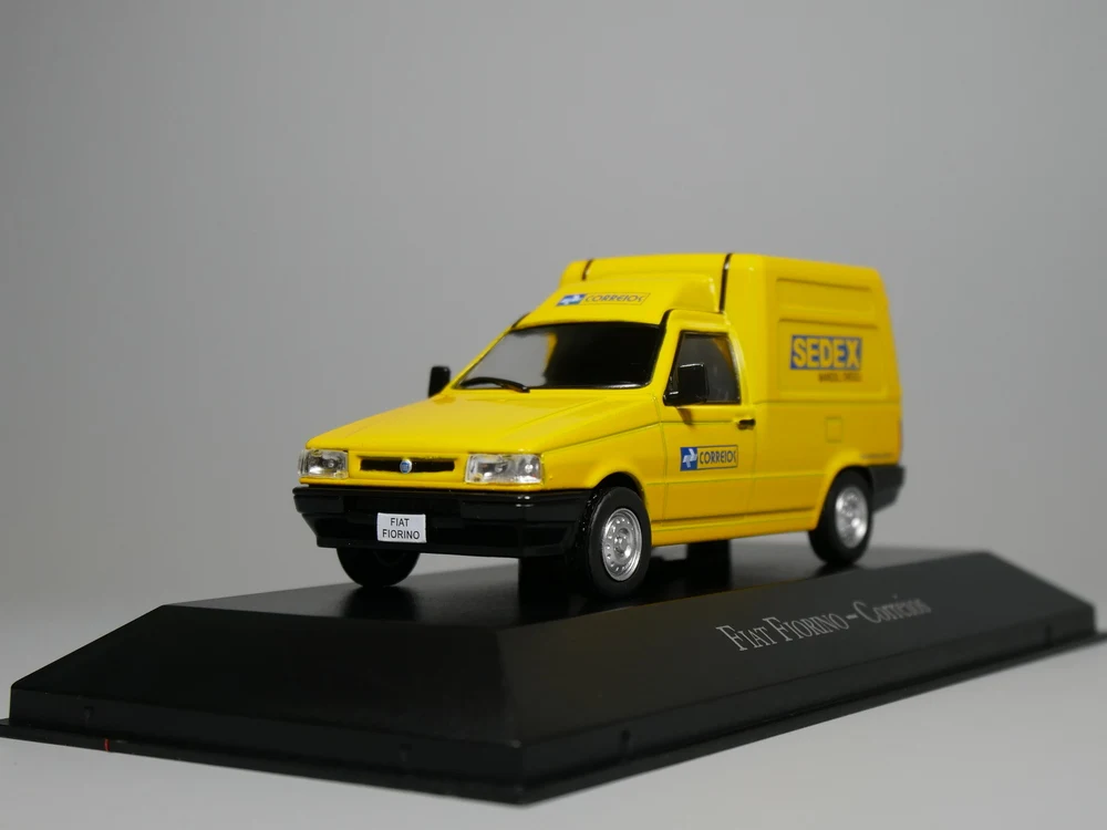 Авто ИНН-иксо 1:43 Fiat Fiorino Correios "SEDEX" литая модель автомобиля