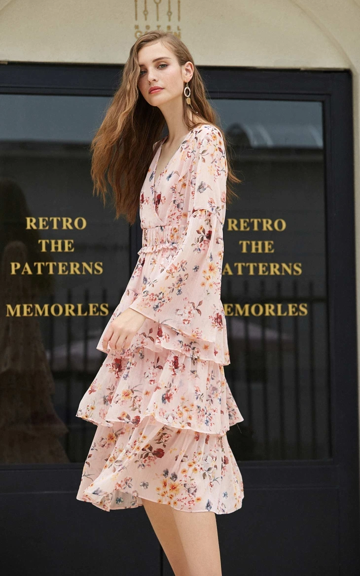 Vero Moda новое платье с v-образным вырезом и расклешенными рукавами с цветочным принтом | 31847D506