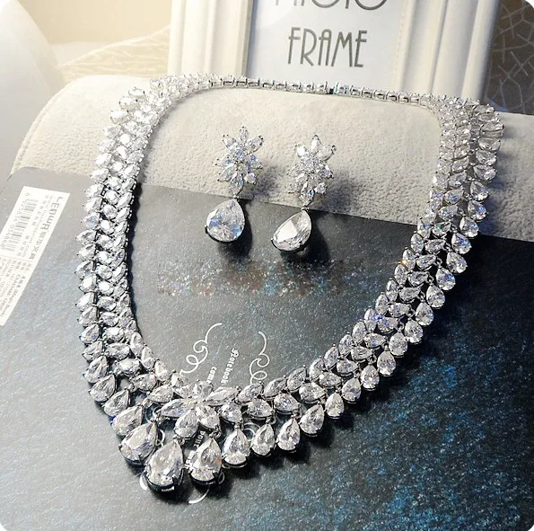 diamond necklaces zircon earrings 