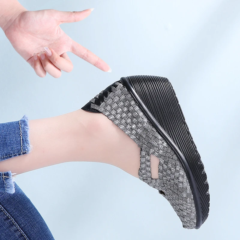 Kopen TKN 2019 Zomer vrouwen geweven platform schoenen slip op casual handgemaakte schoenen chaussure femme wedge sandalen gladiator vrouw 833