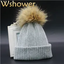 Который в душ реального енота Мех животных помпоном детей Hat вязать с помпоном для девочек шерстяные шапочки норки пом девушкой Кепки капот С Помпоном Мяч
