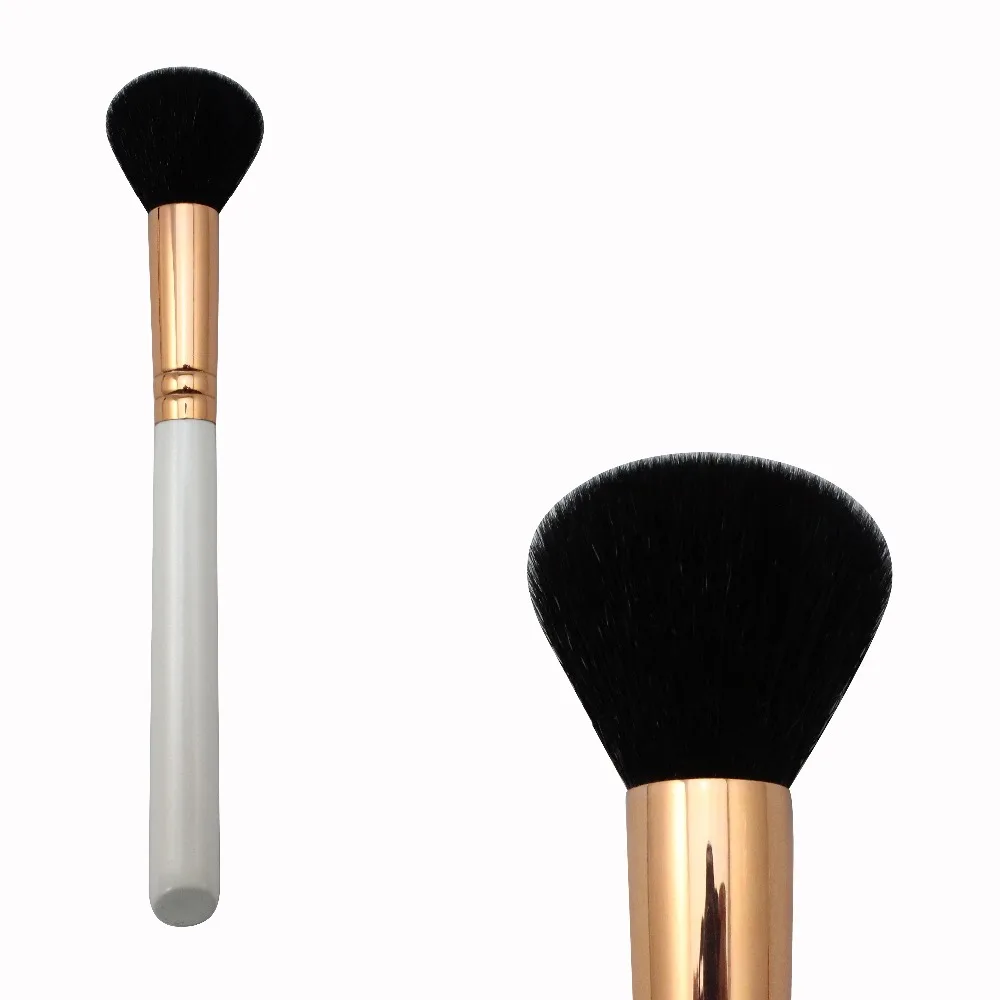 

R131 - Powder Brush with rose golden copper ferrule