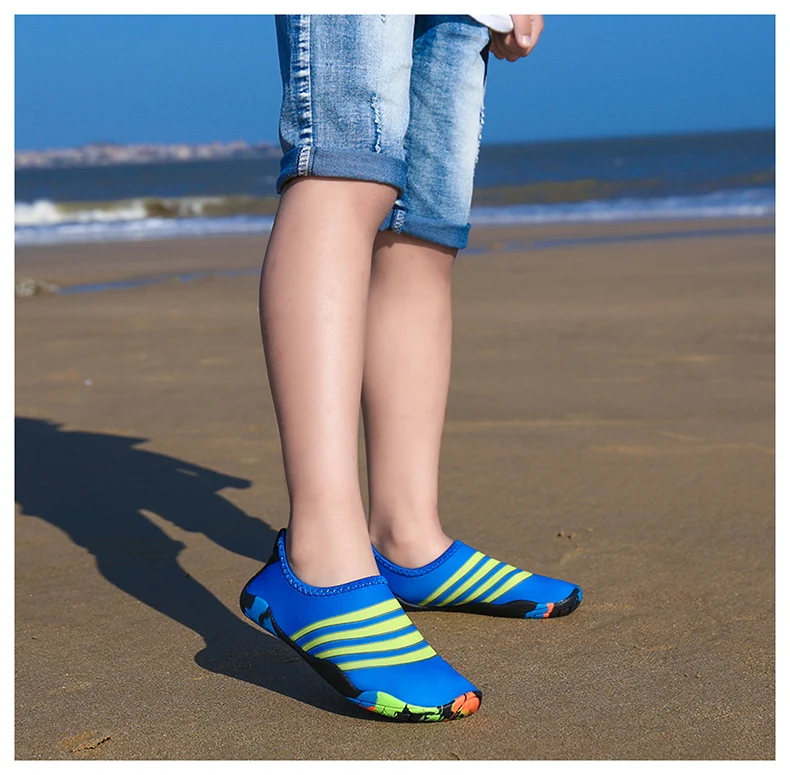 Clorts Summer Beach Shoes Water Shoes Men Mesh Lightweight Aqua Shoes (25)
