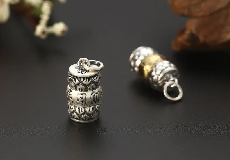 silver-gau-pendant001K