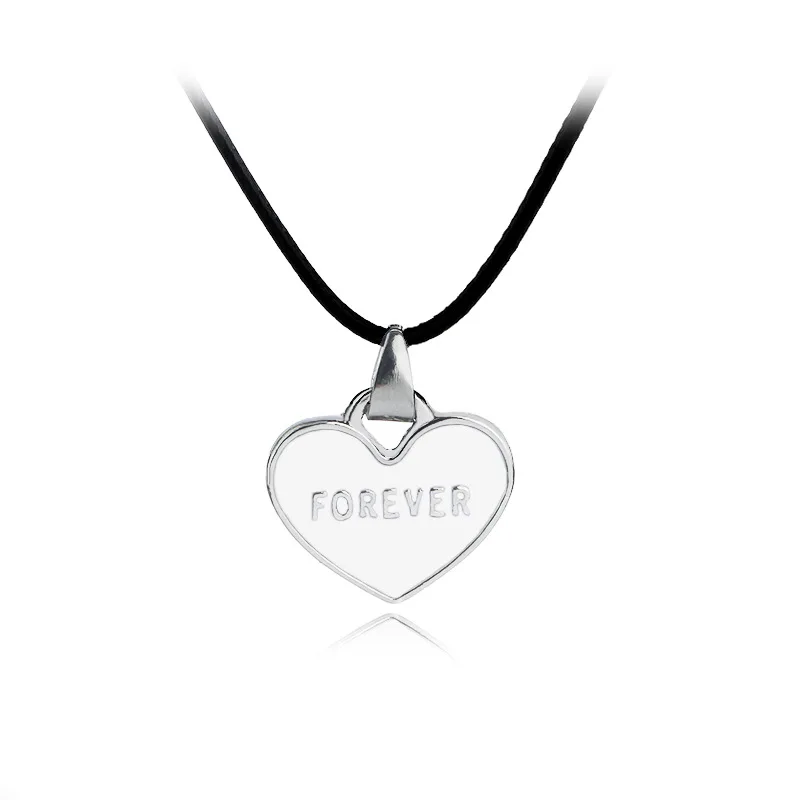 “I Love You Forever” Black And White Drop Oil Love 1 Set Necklace Couple Pendant Creative Necklace Wholesale Hot