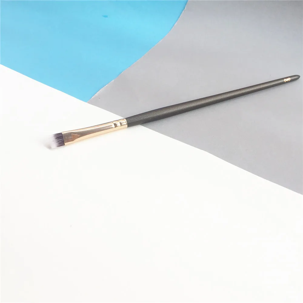 My Destiny 040 Medium Flat Liner Concealer Brush _ 2