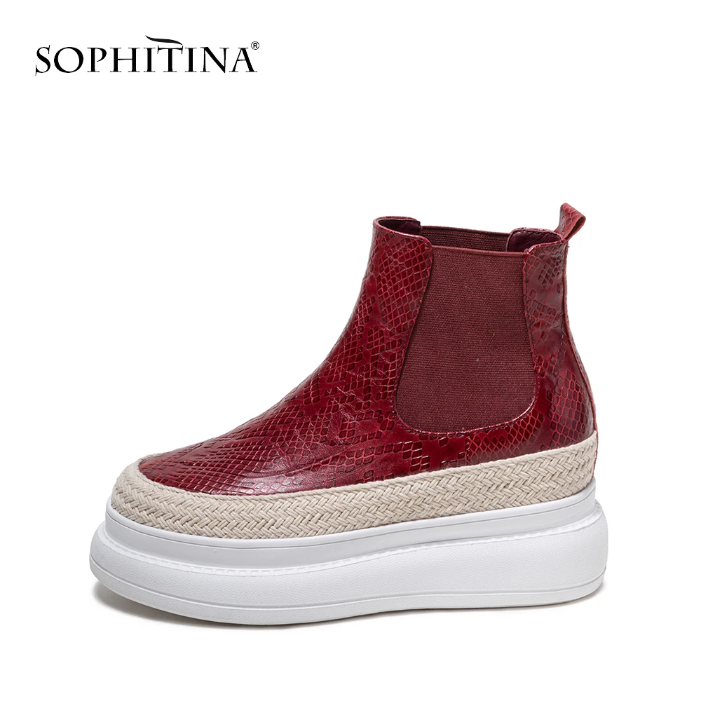 

SOPHITINA New Ankle Winter Boots Slip-On Round Toe Comfortable Med Flat With Solid Cow Leather Shoes Fashion Fretwork Boots PO31