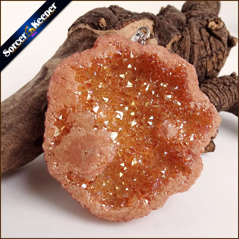 

Irregular Natural Stone Pendulum Gold Plating Rainbow Crystal Druzy Pendants Sparkling Charms Necklace For Jewelry Making YS114