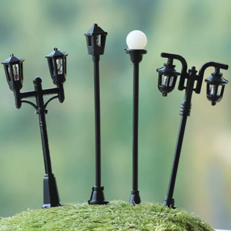 Resin Craft Mini Street Light Lamp Antique Imitation Fairy Garden Home