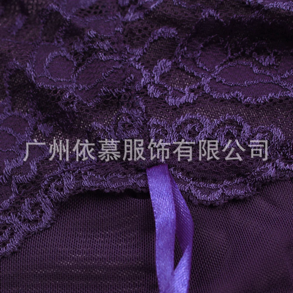 4526120654_2029900564