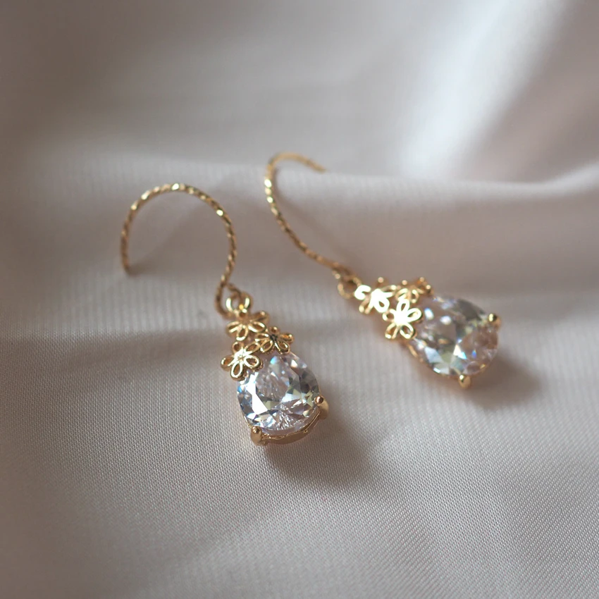 

Beautiful14k gild water Drop Pendant Earrings For Women Ladies Wedding Engagement Good Sale zirconia decor Jewelry Present