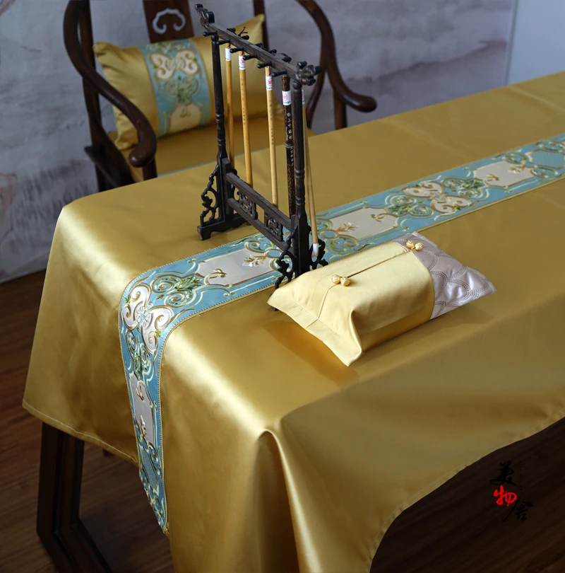 

Table Cloth New Gold European Blue Embroidery Wedding Room Sofa Home Hotel Bedding Villa Decoration Cushion Dresser Runner Cover