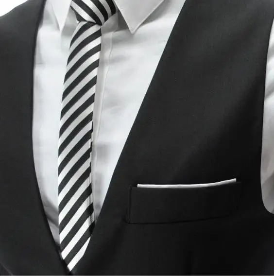 2019 New Arrival Dress Vests For Men Slim Fit Mens Suit Vest Male Waistcoat Gilet Homme Casual Sleeveless Formal Business Jacket