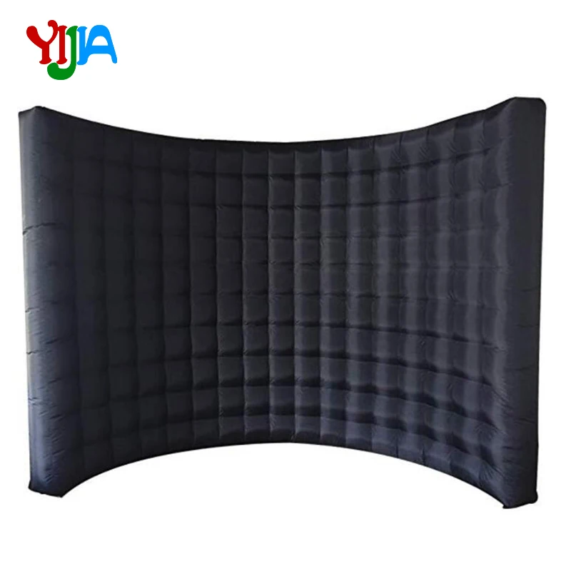 Whole  Black Wall 01