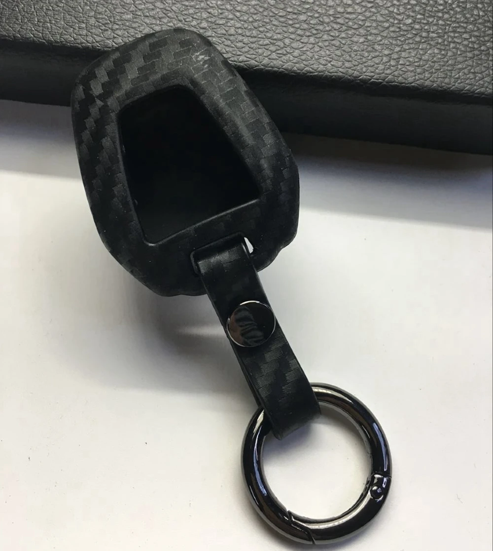 

New Design Car Carbon Fiber Key Case Cover Holder Ring For ISUZU D-MAX MU-X Folding Key Protection Accessories
