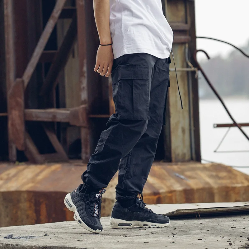 pants to wear with vapormax