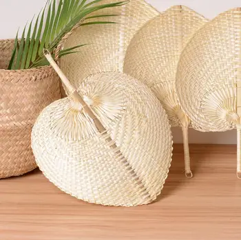 

100pcs/lot Palm Leaves Fans Handmade Wicker Natural Color Palm Fan Traditional Chinese Craft Wedding Favor Gifts
