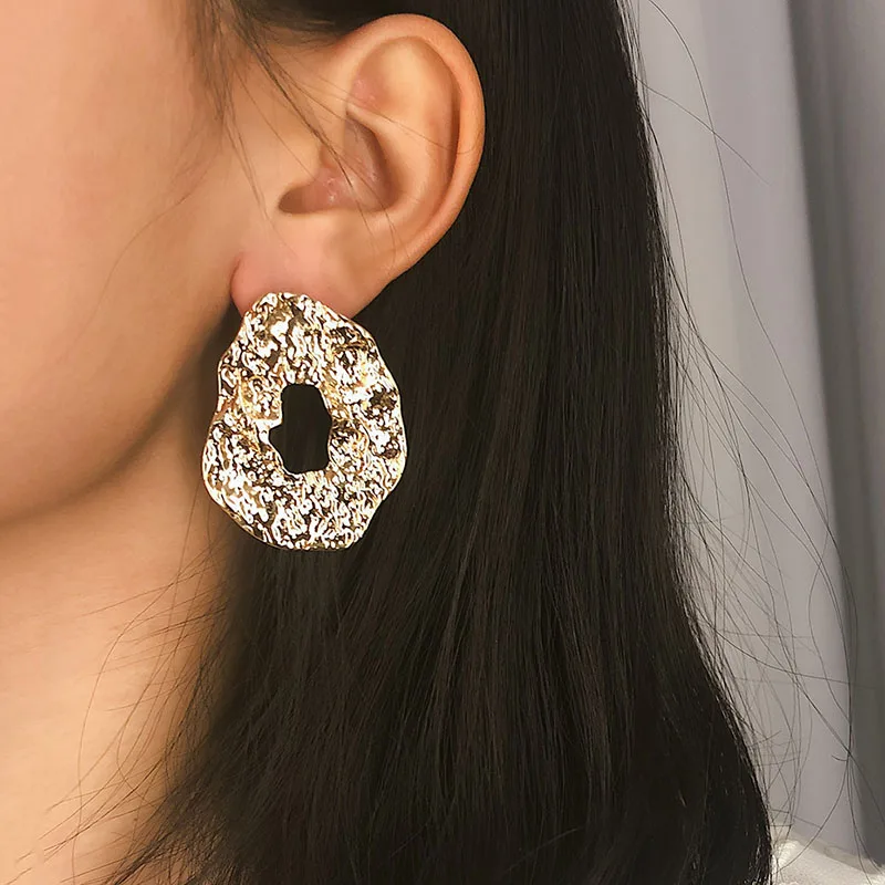 

European Vintage Style Metallic Irregular Round Stud Earrings for Women Statement Geometric Earrings Fashion Jewelry XR2057