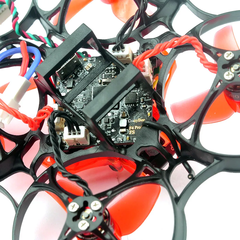 Новейшая модель; Eachine мусорная корзина 75 мм Crazybee F4 PRO OSD 2S Whoop небольшой гоночный Дрон с видом от первого лица Caddx Eos2 Регулируемый Камера 25/200 мВт VTX