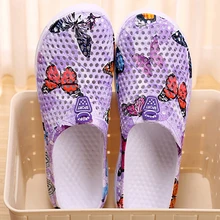  2022 Womens Casual Clogs Breathable Beach Sandals Valentine Slippers Summer Slip On Women Flip Flops Shoes Home Shoes For Women 