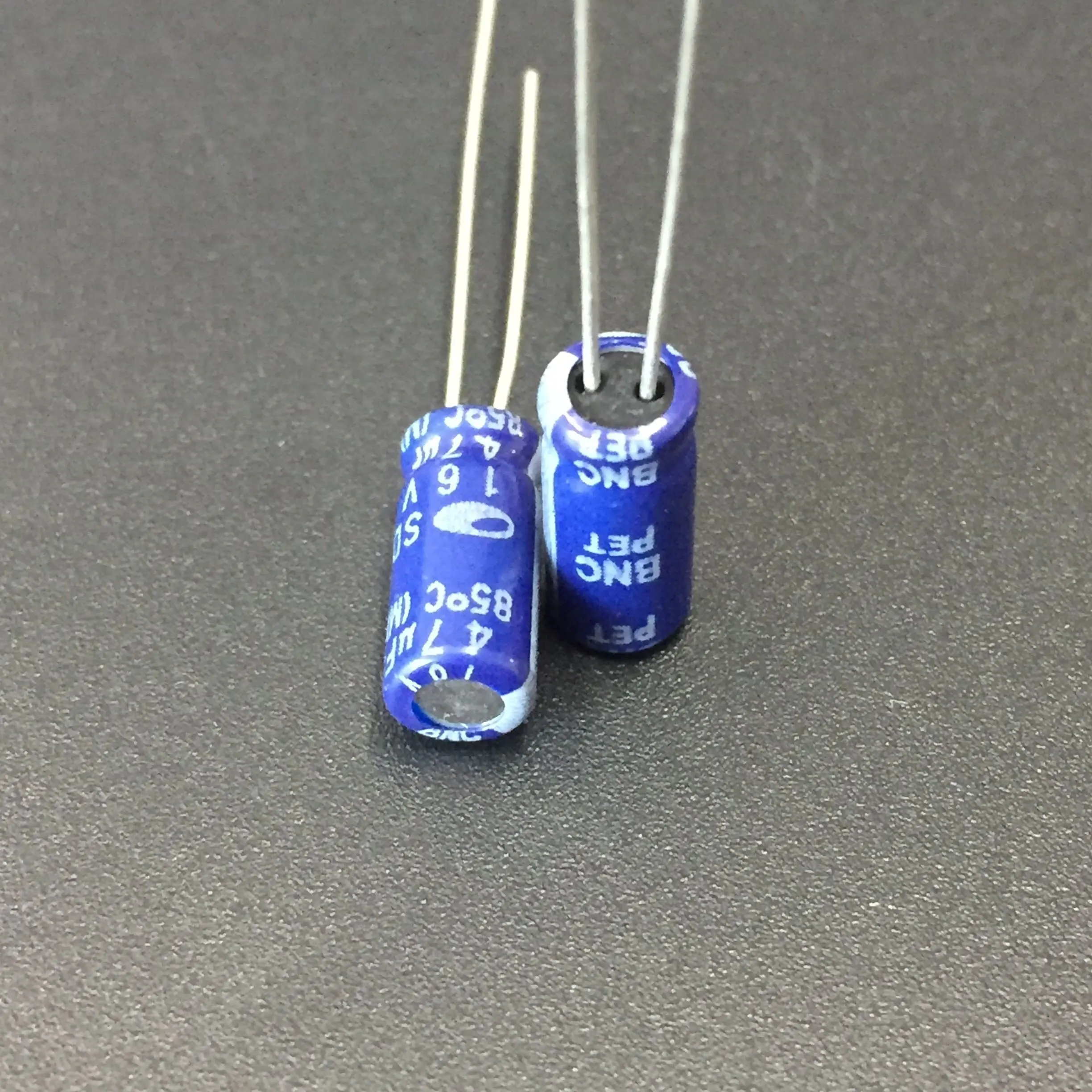 

20pcs 47uF 16V SAMWHA SD series 5x11mm 16V47uF Aluminum Electrolytic Capacitor