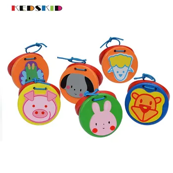 

Cartoon Castanets Lovely Wooden Castanet Clapper Handle Toy Preschool Early Montessori toys Random style