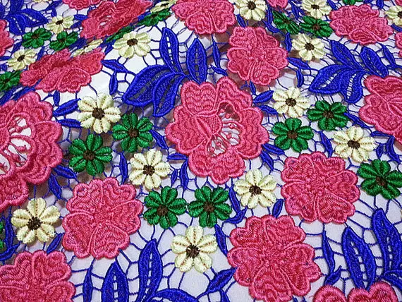 

5yards guipure lace fabric, lace fabric with flowers for haute couture, retro floral lace fabric, vintage style lace fabric