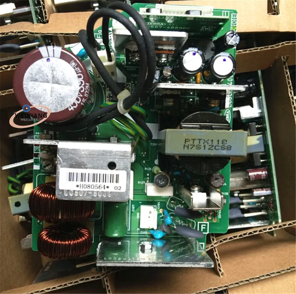 

Части проектора для Hitachi HCP-7000X/основной источник питания 7100X