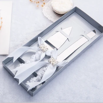 

Qianxiaozhen Weddig Favors And Gifts Personalized Elegant Pearl Flower Wedding Cake Knife Serving Set Decoration Custom