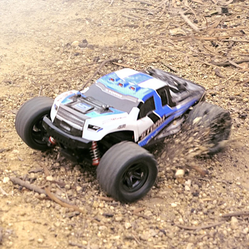 

4WD Truck RC Car 2.4GHz Model Toys Kids All Terrain Outdoor Anti Collision Off Road 1:18 Gift High Speed