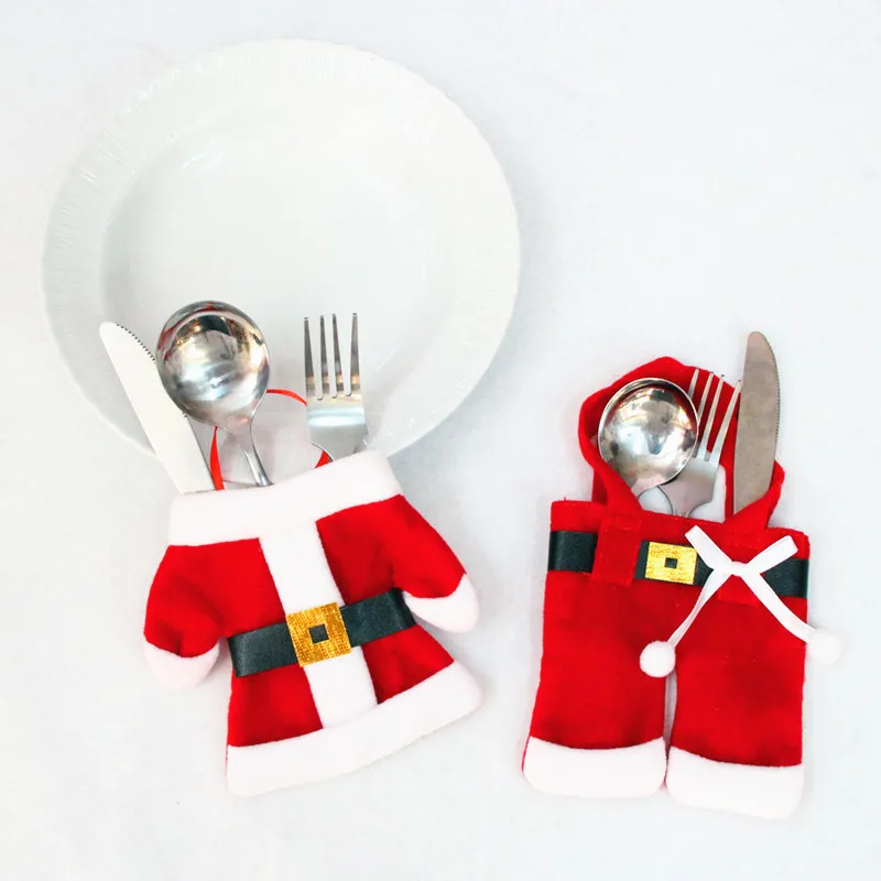 

2pcs Christmas Cutlery Bag Candy Gift Bags Cute Pocket Fork Knife Holder for New Year Table Dinner Decoration 40%