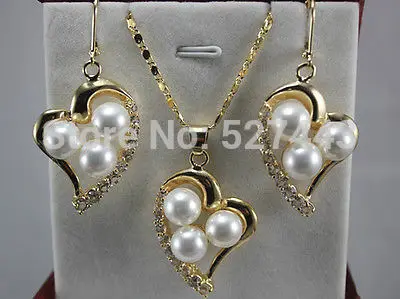 

Wholesale beautiful gold plate white pearl Pendant necklace Earrings set