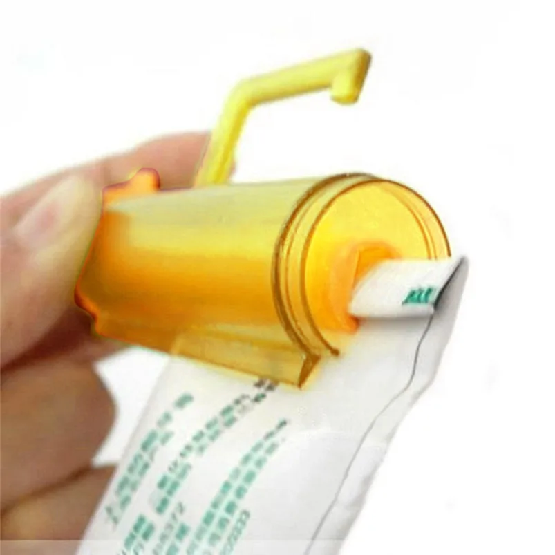 Creative 1 PC Rolling Squeezer Toothpaste Dispenser Tube Sucker Hanging Holder Easy Bathroom Accessories toothpaste R07 (2)