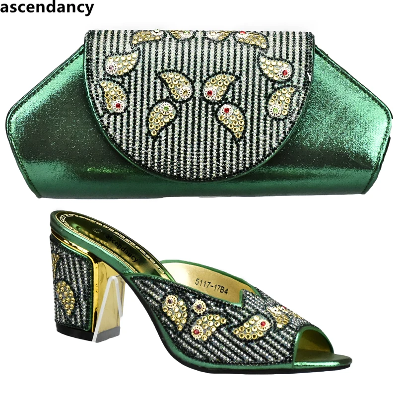 

Green Color Italian Shoes with Matching Bags African Shoe and Bag Set Decorated with Rhinestone Nigerian Women Wedding Shoes Bag