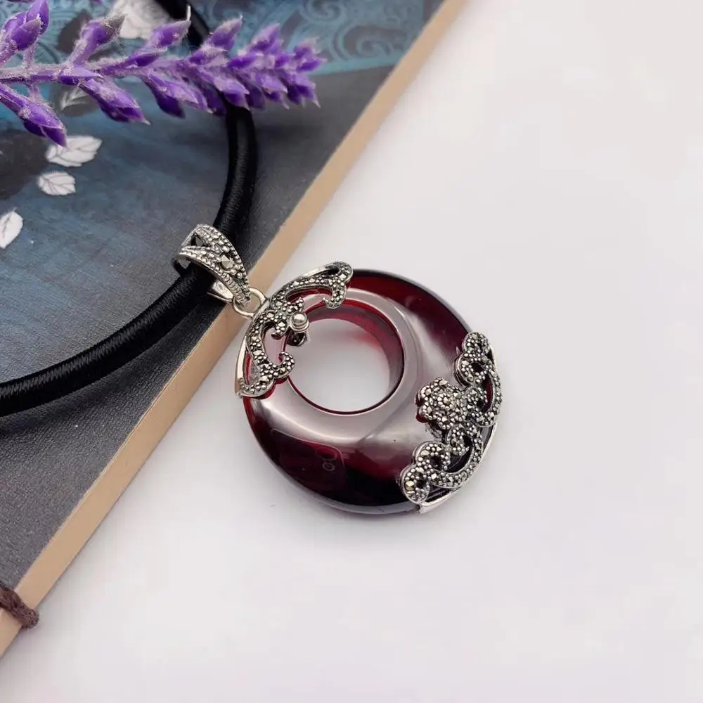 

Sterling S925 Silver Pendant Natural Red Garnet Round Circle Shaped Lotus Leaf Smooth For Women Lady Fashion Pendant