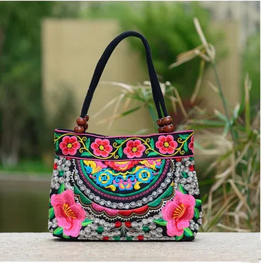 New Fashion Bohemian Women' handbag!New nice Embroidered Lady bags national trend handbag embroidered embroidery Lady carry bag