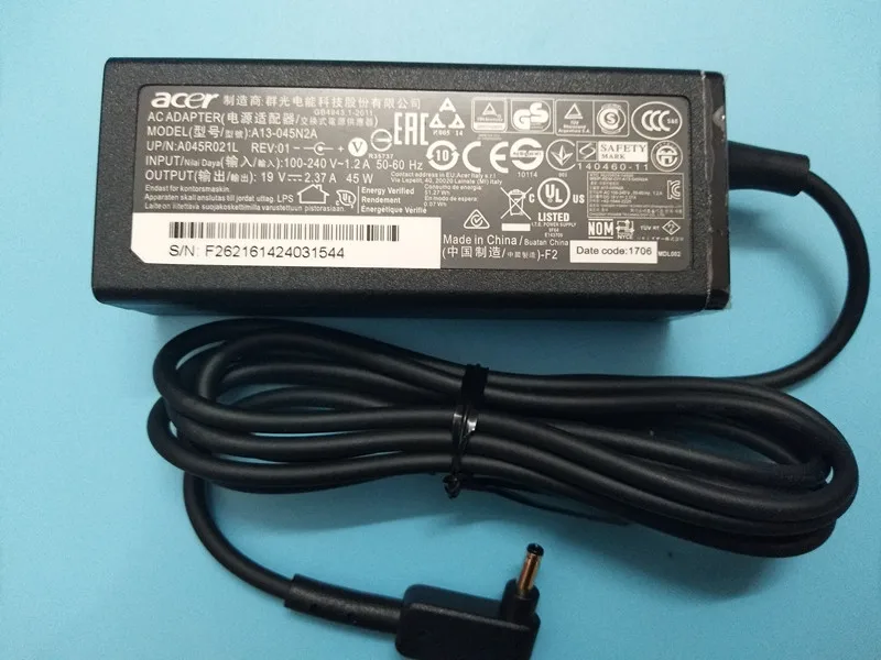 19V 2.37A 45W 3.0*1.1mm PA-1450-26 Laptop AC Adapter Charger for Acer Chromebook 11 CB3-111 13 CB5-311 Power Supply 19V 2.37A 45W 3.0*1.1mm PA-1450-26 Laptop AC Adapter Charger for Acer Chromebook 11 CB3-111 13 CB5-311 Power Supply