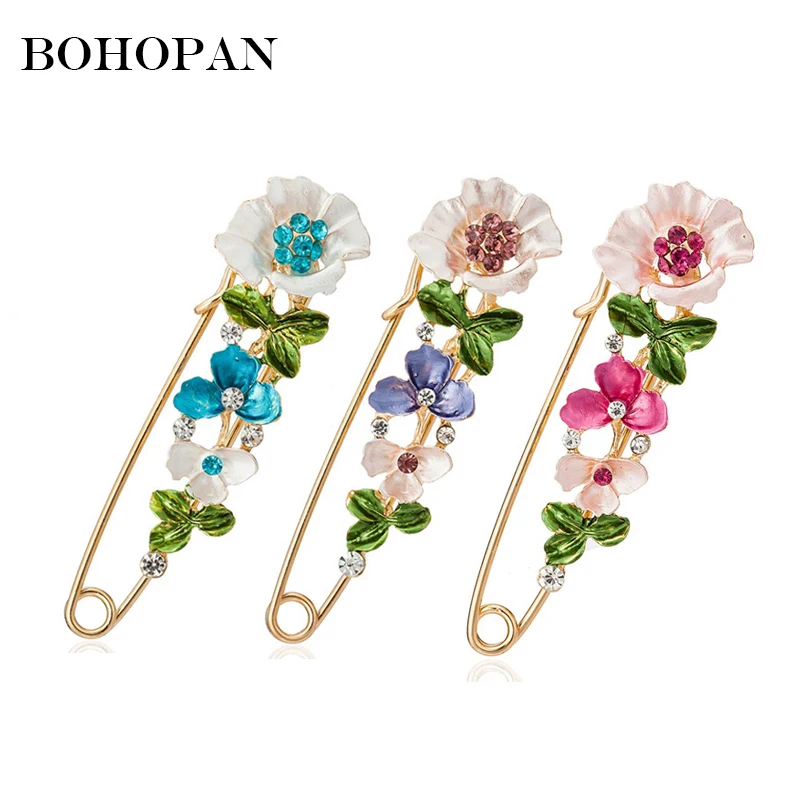 

Elegant Lady Brooch New Arrival Simple Alloy Pin Rhinestone Flower Brooches For Women Fashion Jewelry Cloting Coat Jewelry Gift
