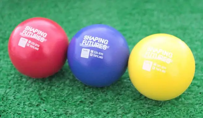 Рисунок 5 - Бесплатный цветной логотип фридж Free1