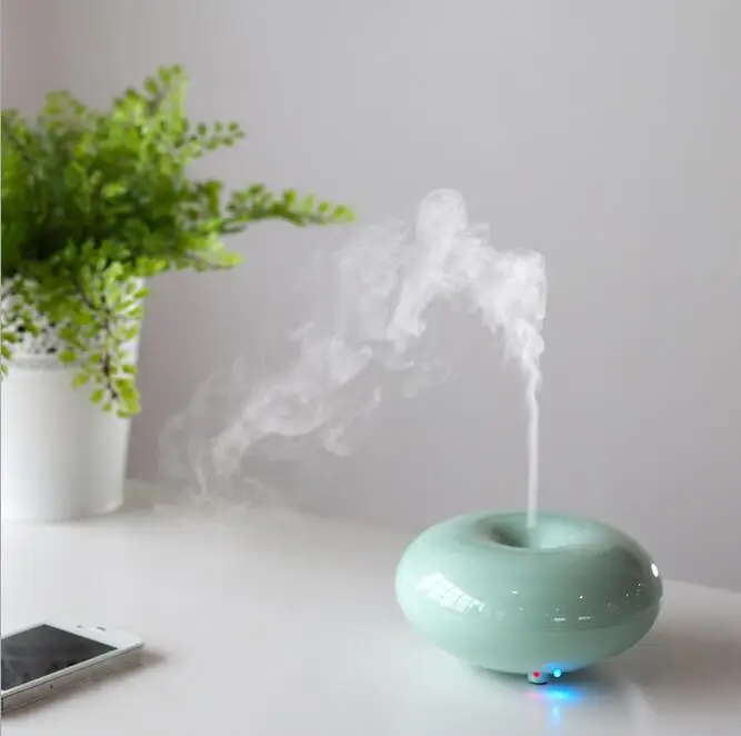 Ли увлажнитель воздуха летом. Увлажнитель воздуха Humidifier Aromatherapy Machine. Aromatherapy cool Mist Humidifier. Увлажнитель в интерьере.