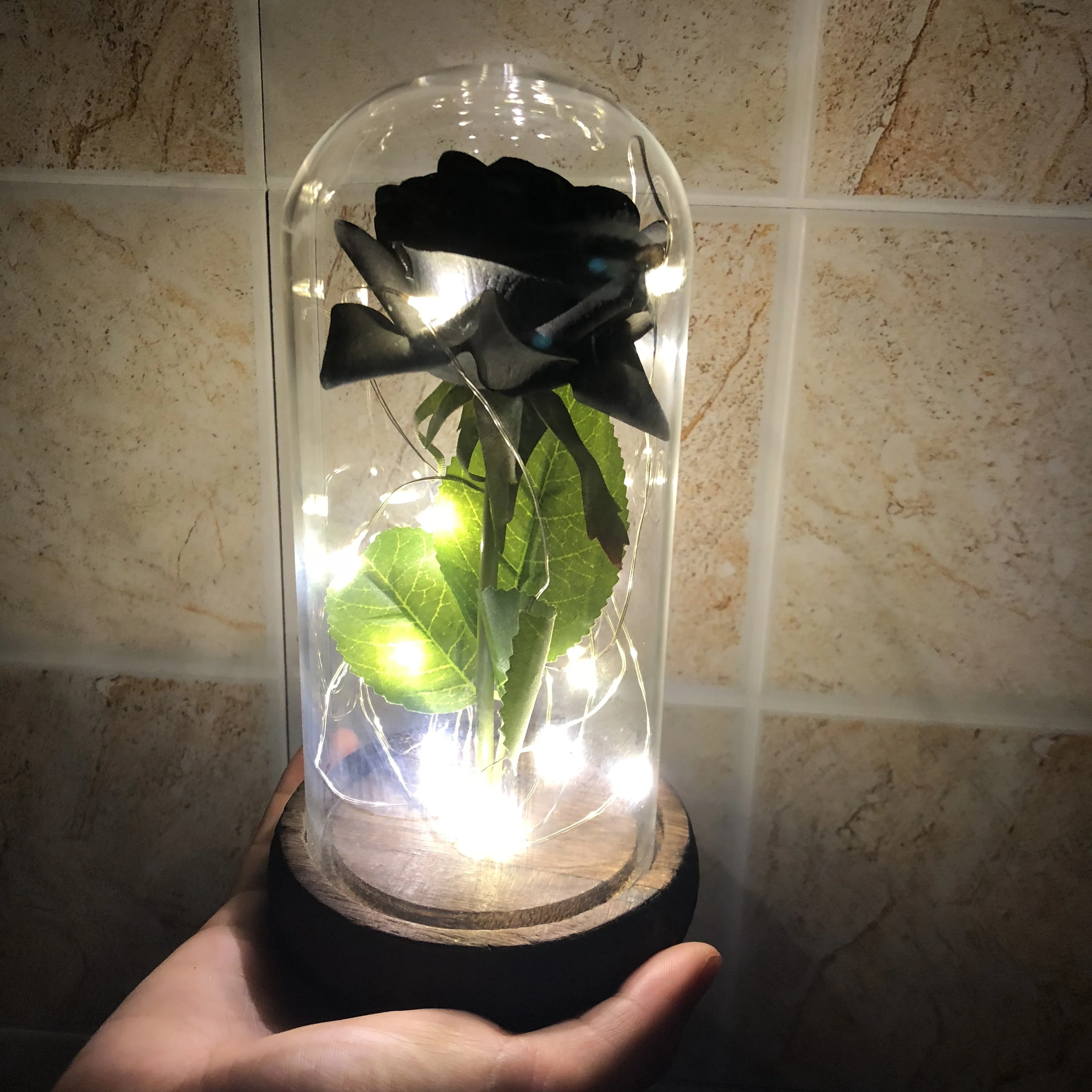 

2019 Dropshipping Beauty and the Beast Red Rose in a Glass Dome with LED Light Wooden Base for Valentine's Mother's Day Gifts