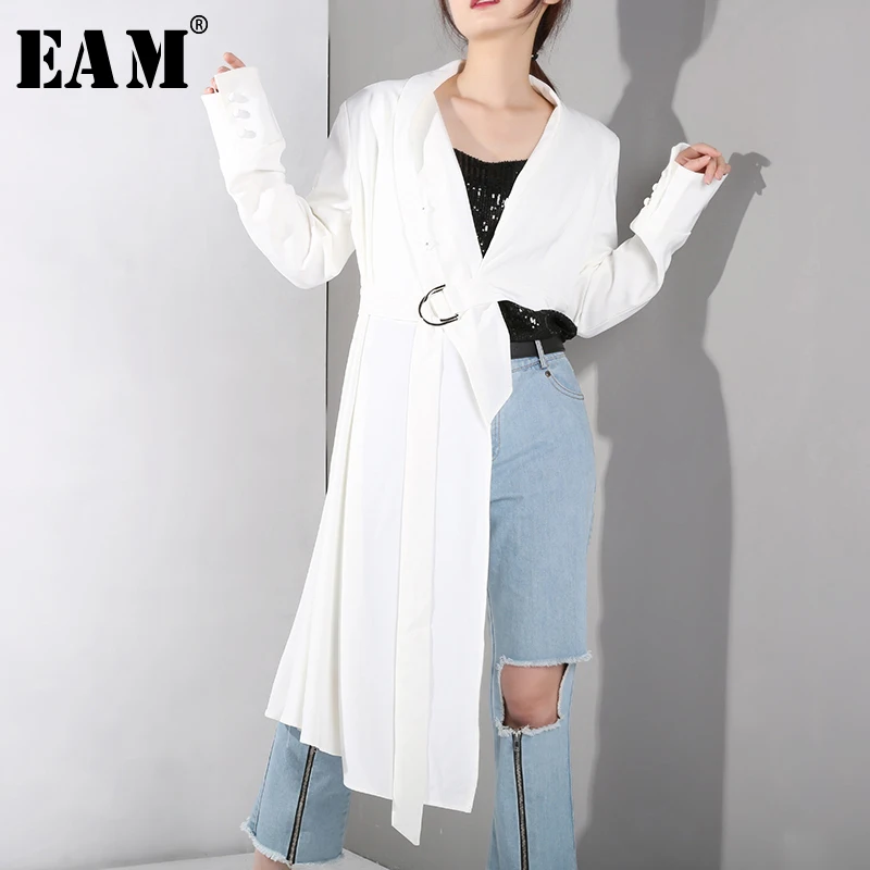 

[EAM] 2019 New Autumn Winter Lapel Long Sleeve White Irregular Hem Split Joint Loose Jacket Women Coat Fashion Tide JT864